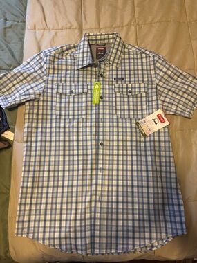 Wrangler Light Blue and White Plaid Short-Sleeve Button Shirt